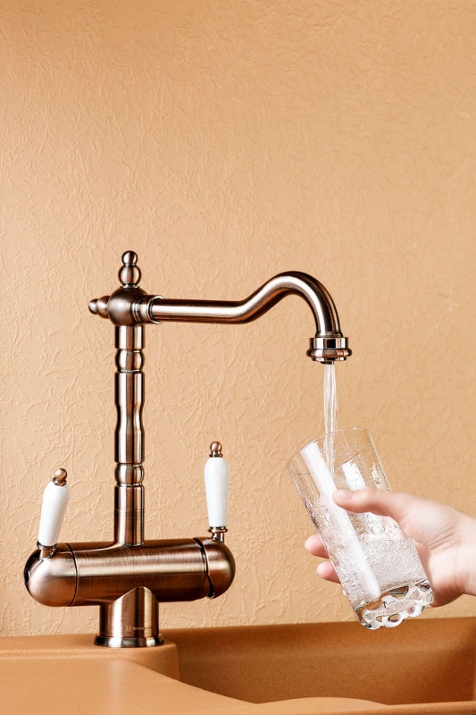 меситель для кухни Omoikiri Amagasaki-AB античная латунь