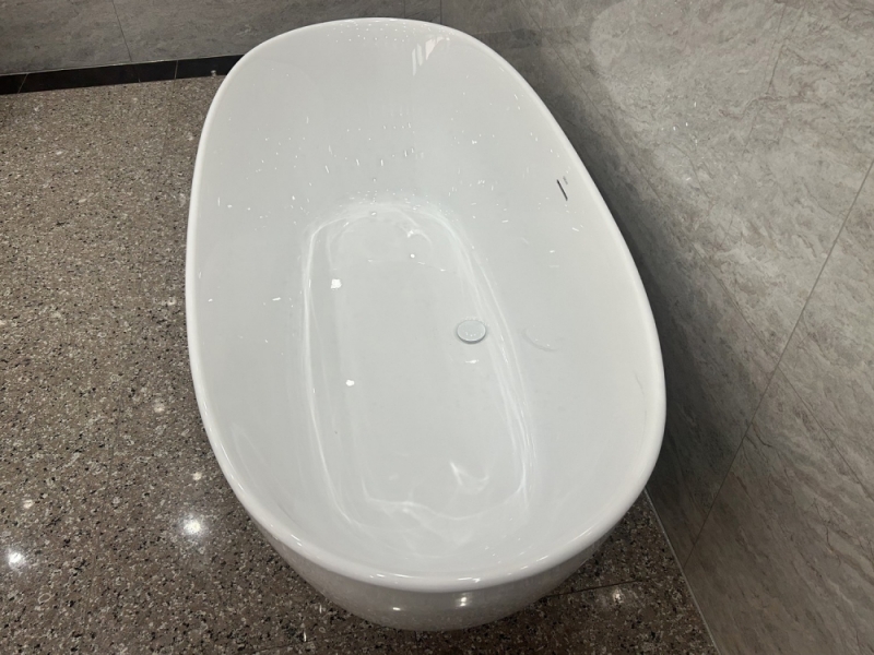 Акриловая ванна ABBER 170*80 см белая