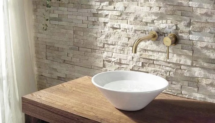 Смеситель для умывальника Rea Lungo Gold matt матовое золото