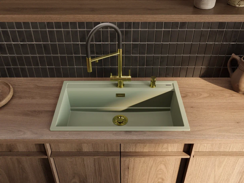 Смеситель для кухни Omoikiri Kanto-LG светлое золото