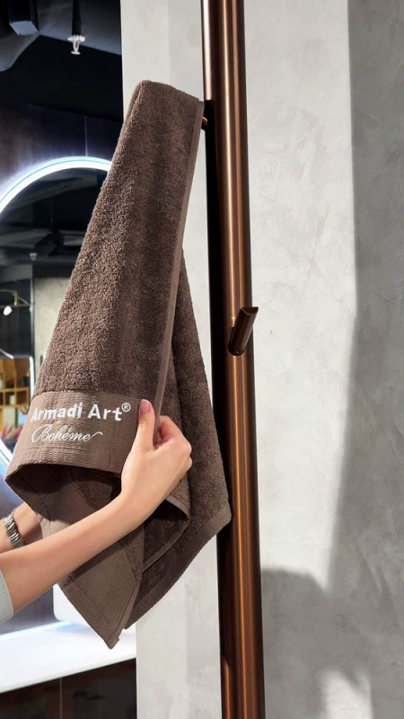 Полотенцесушитель электрический OAK GUN METAL новый  190*1580*240 мм.