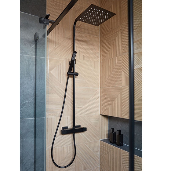 Armatura Logon Black Premium Душевая колонна с термостатическим смесителем для душа, черная