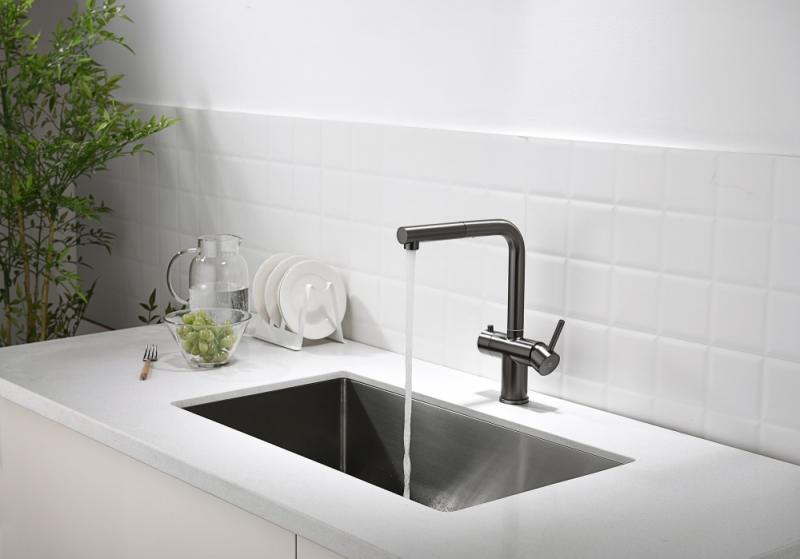 Смеситель для кухонной мойки Ganzer под фильтр графит