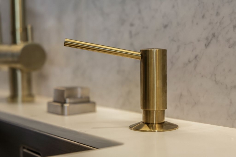 Дозатор для моющего средства OMOIKIRI