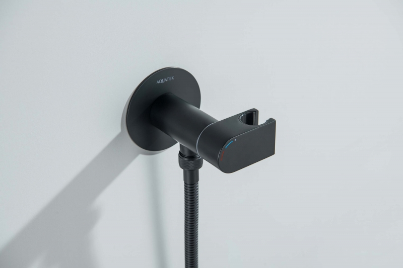 Комплект для гигиенического душа встроенный (смеситель с прогрессивным картриджем + гигиеническая лейка + шланг) AQUATEK, матовый черный  Оберон