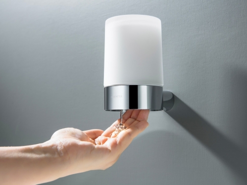 Дозатор AQUATEK  Лира хром 