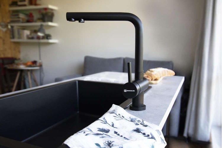 Смеситель для кухни OMOIKIRI Nagano-P-BL черный с подключением фильтра для питьевой воды