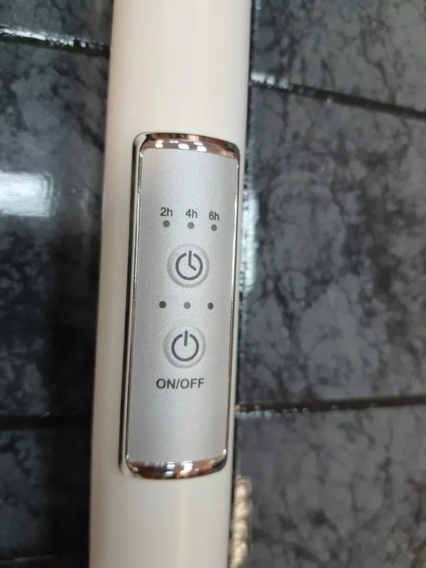 Полотенцесушитель электрический Маргроид Inaro скрытого монтажа, таймер справа