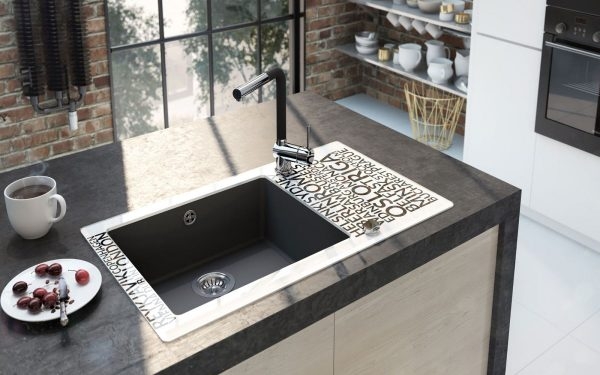 Смеситель для кухни  Deante Aster с прямоугольным изливом и вытягивающейся лейкой, хром-черный